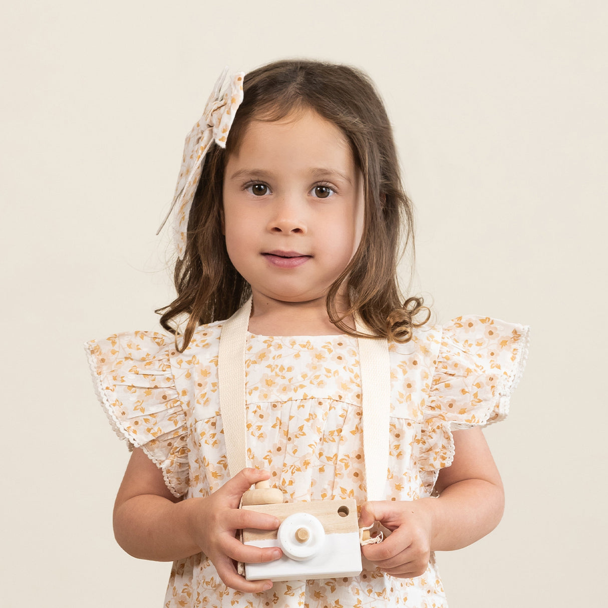 Organic Hair Bow Clip - Gardenia - HoneyBug