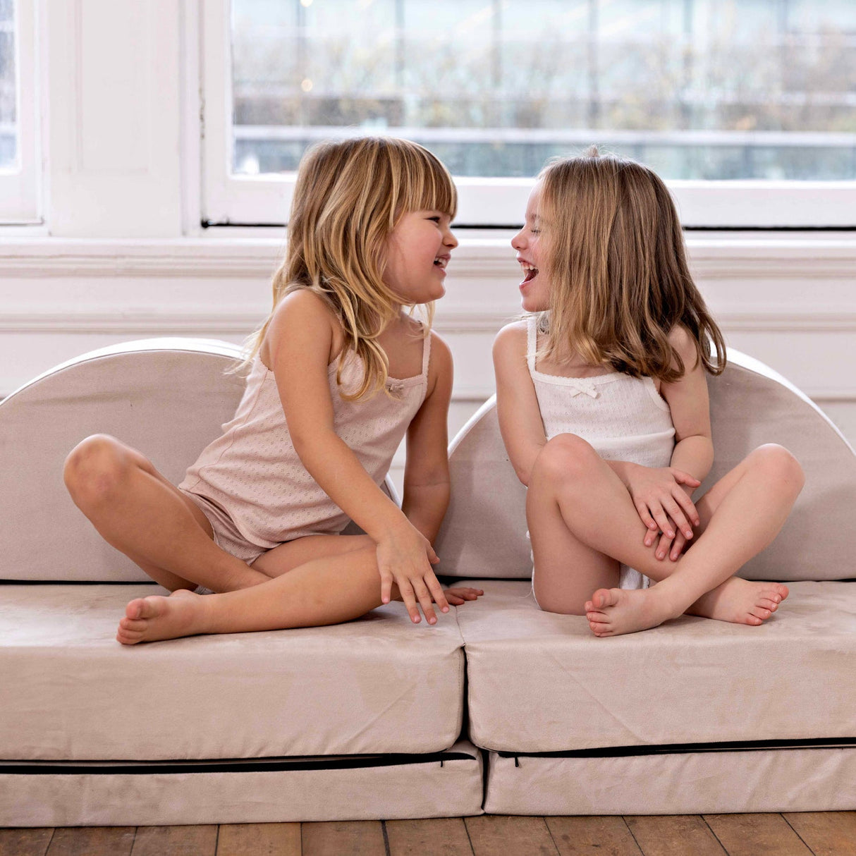 Pointelle White, Girl (2 Sets) - HoneyBug