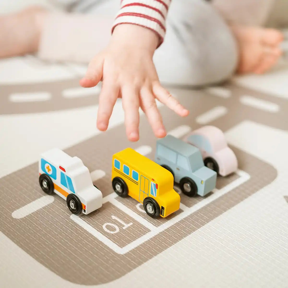 Tiny Land® Baby Playmat Urban Zoo Adventure - HoneyBug