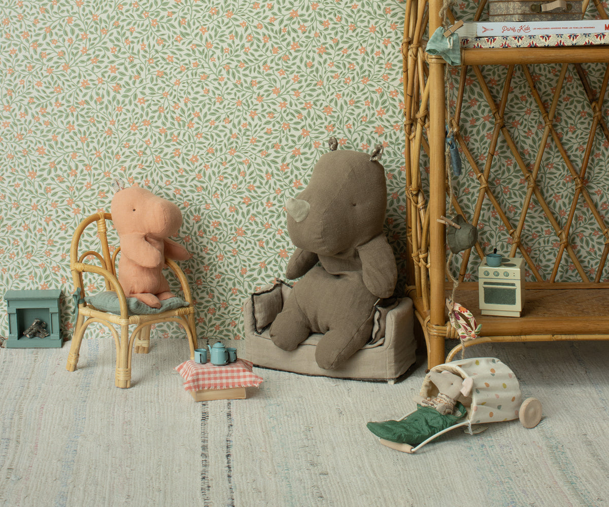 Rhino - Medium - Light Brown - HoneyBug