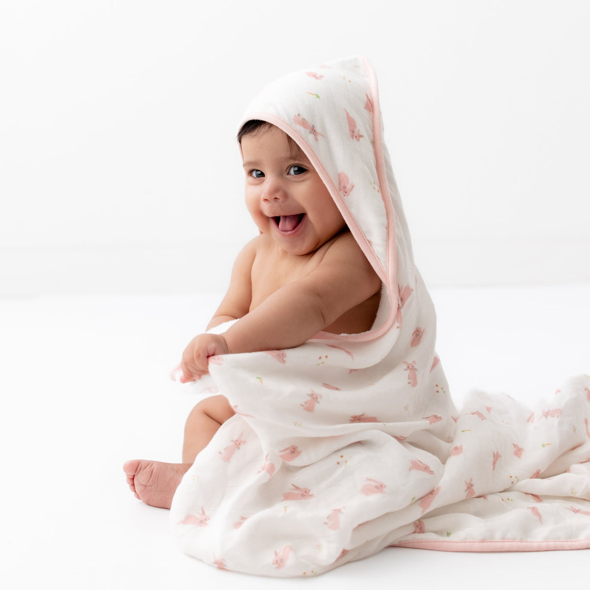 Bunny Hooded Towel Set - HoneyBug