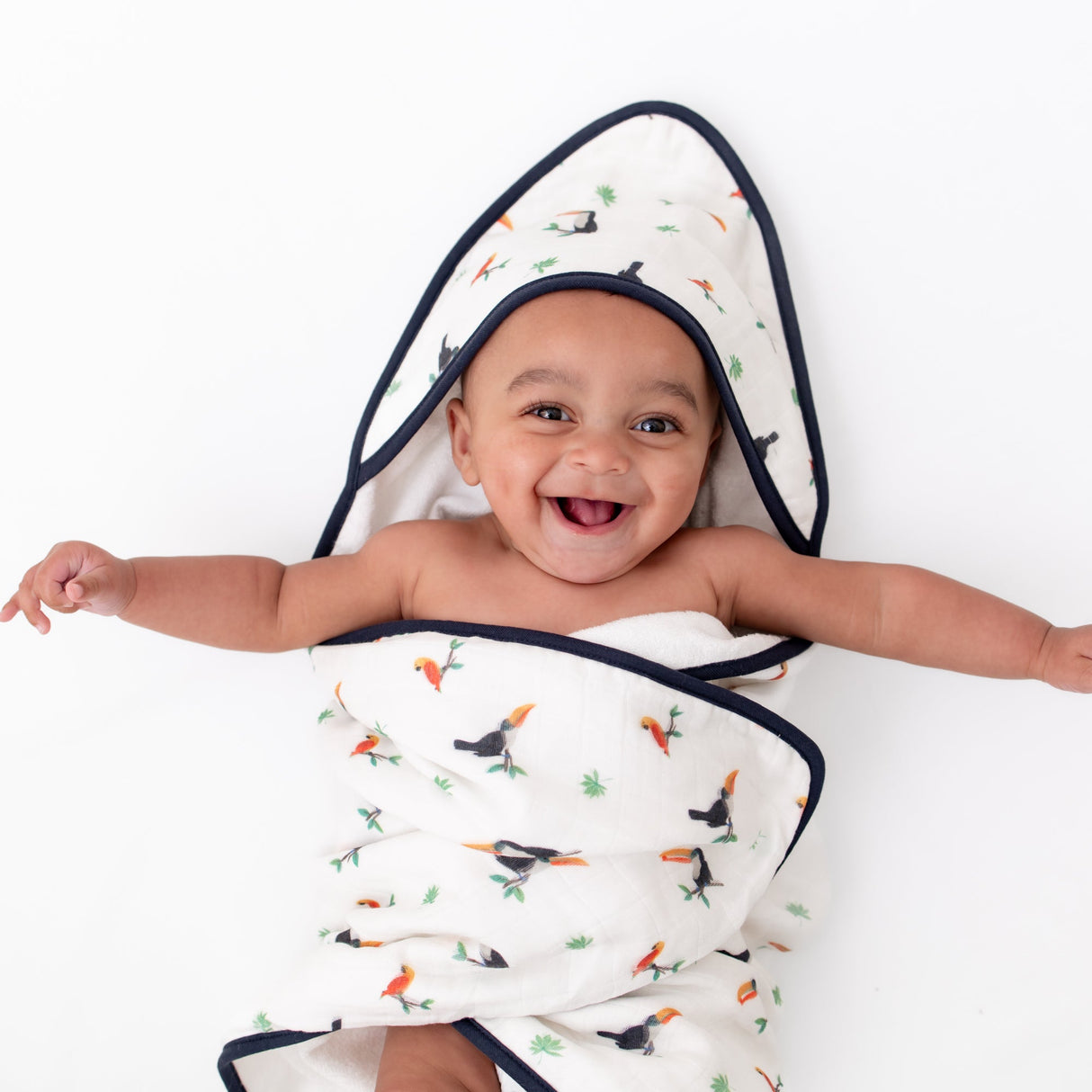 Toucan Hooded Towel Set - HoneyBug