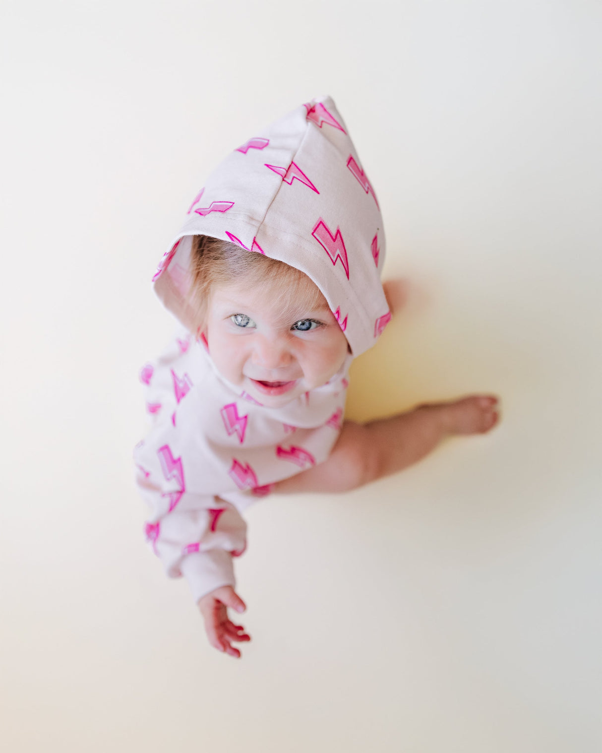 Hooded Bubble Romper | Pink Bolts - HoneyBug