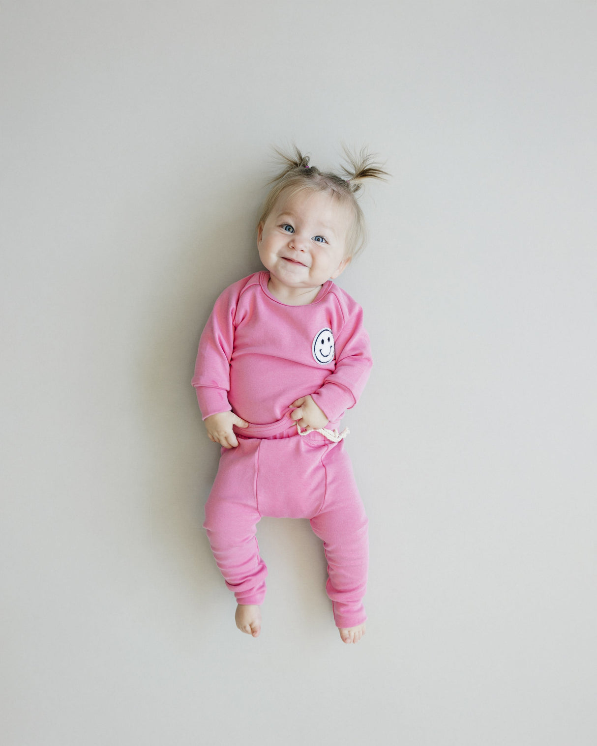 Lounge Set | Smiley Bubble Gum - HoneyBug