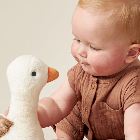 Sweetie Snuggles™ Plush - Gracie the Goose - HoneyBug