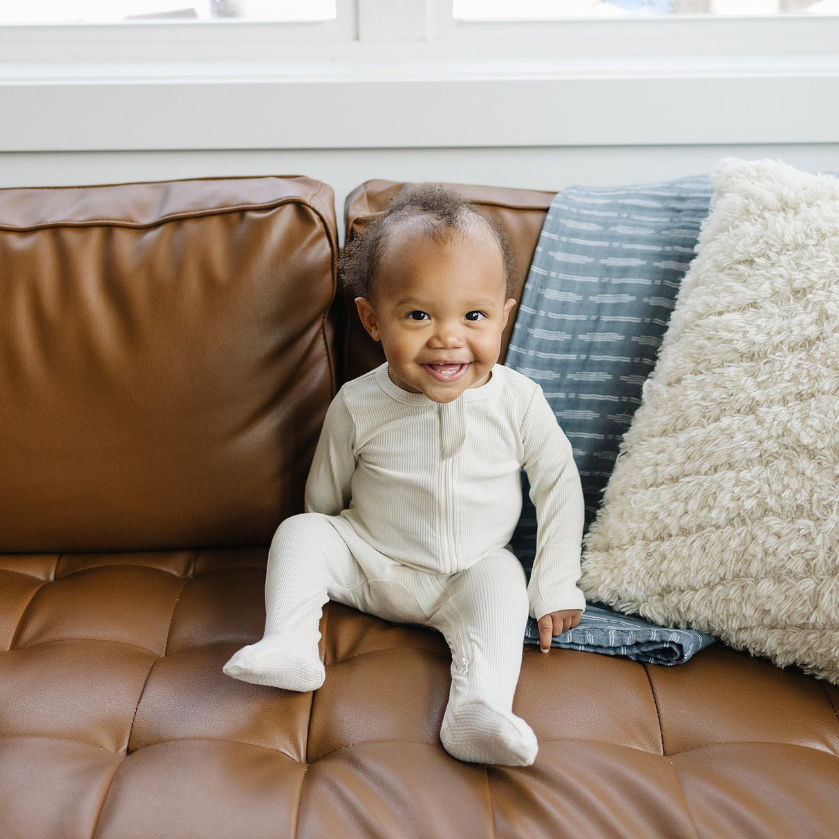 Vanilla Organic Cotton Ribbed Zipper - HoneyBug