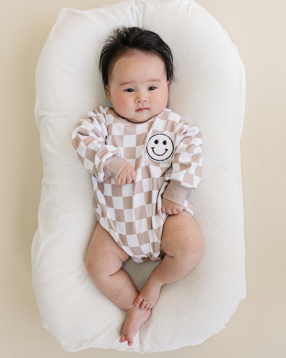 Bubble Romper | Checkered Smiley Latte - HoneyBug