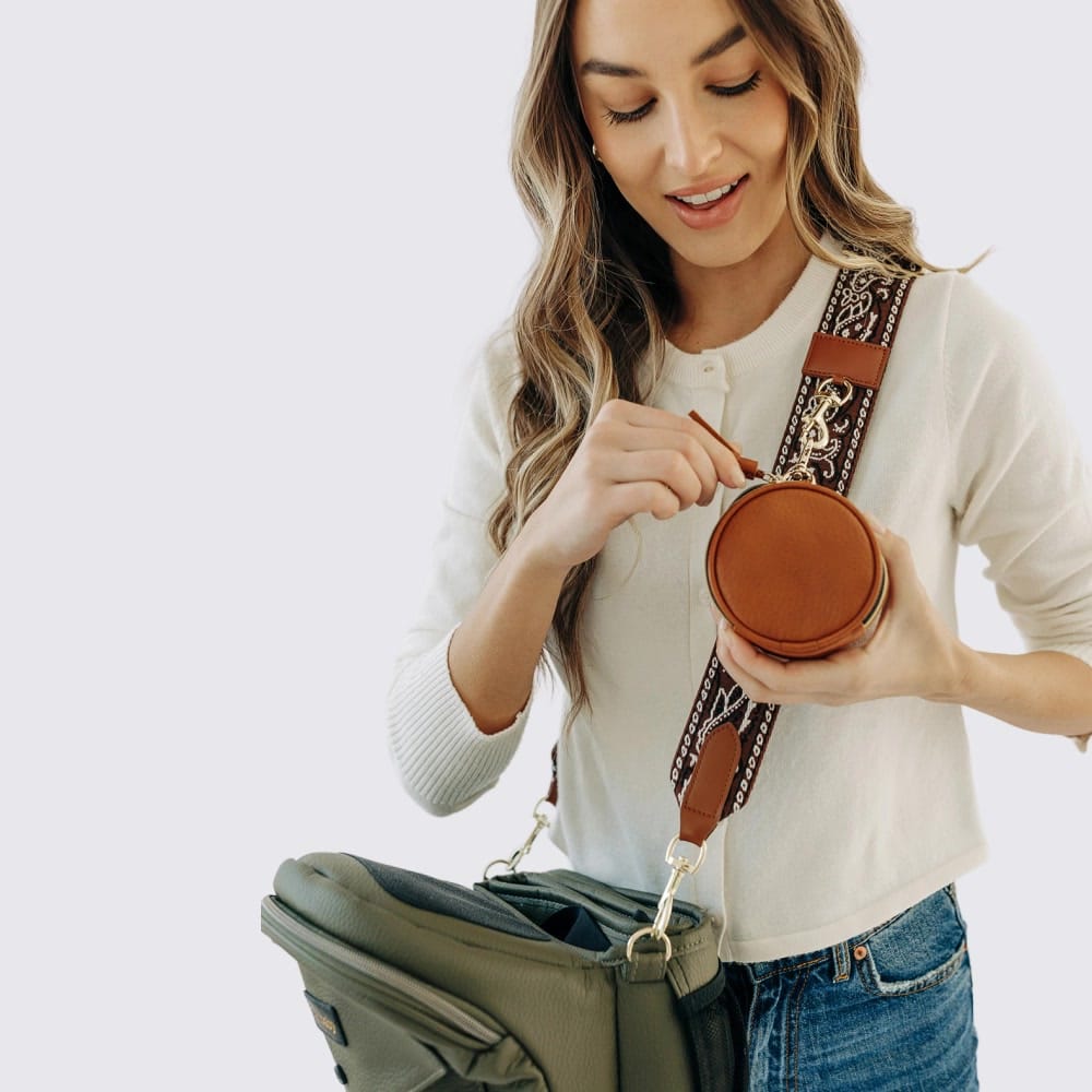 The Crossbody Strap - HoneyBug
