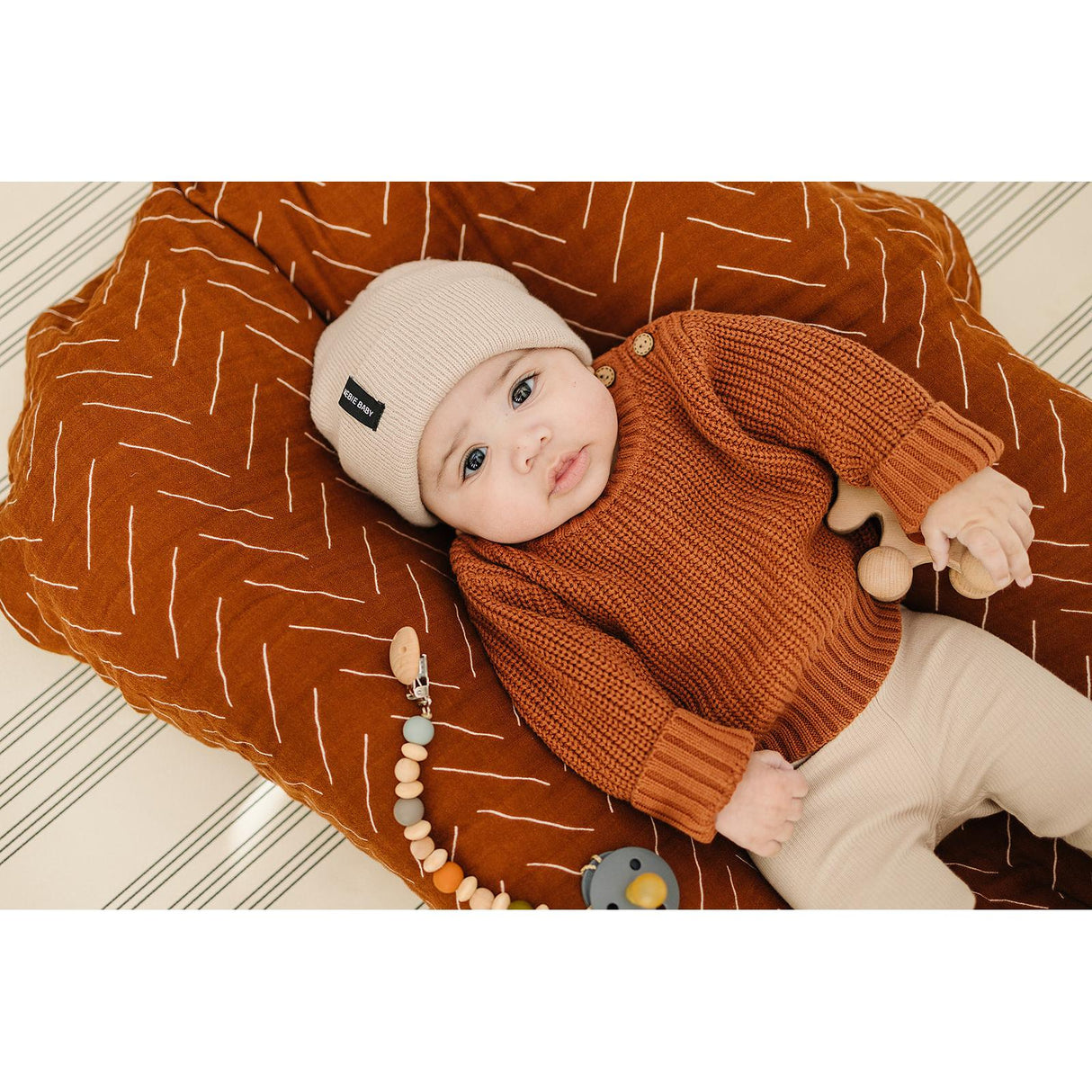 Oatmeal Mebie Baby Beanie - HoneyBug