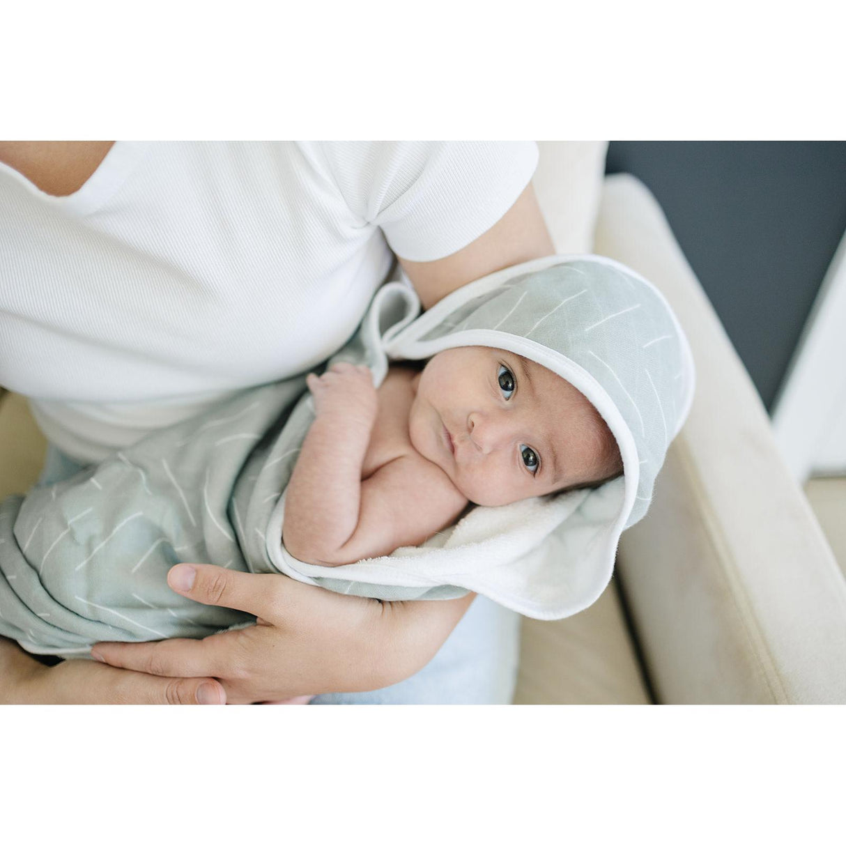 Desert Sage Muslin Hooded Towel - HoneyBug
