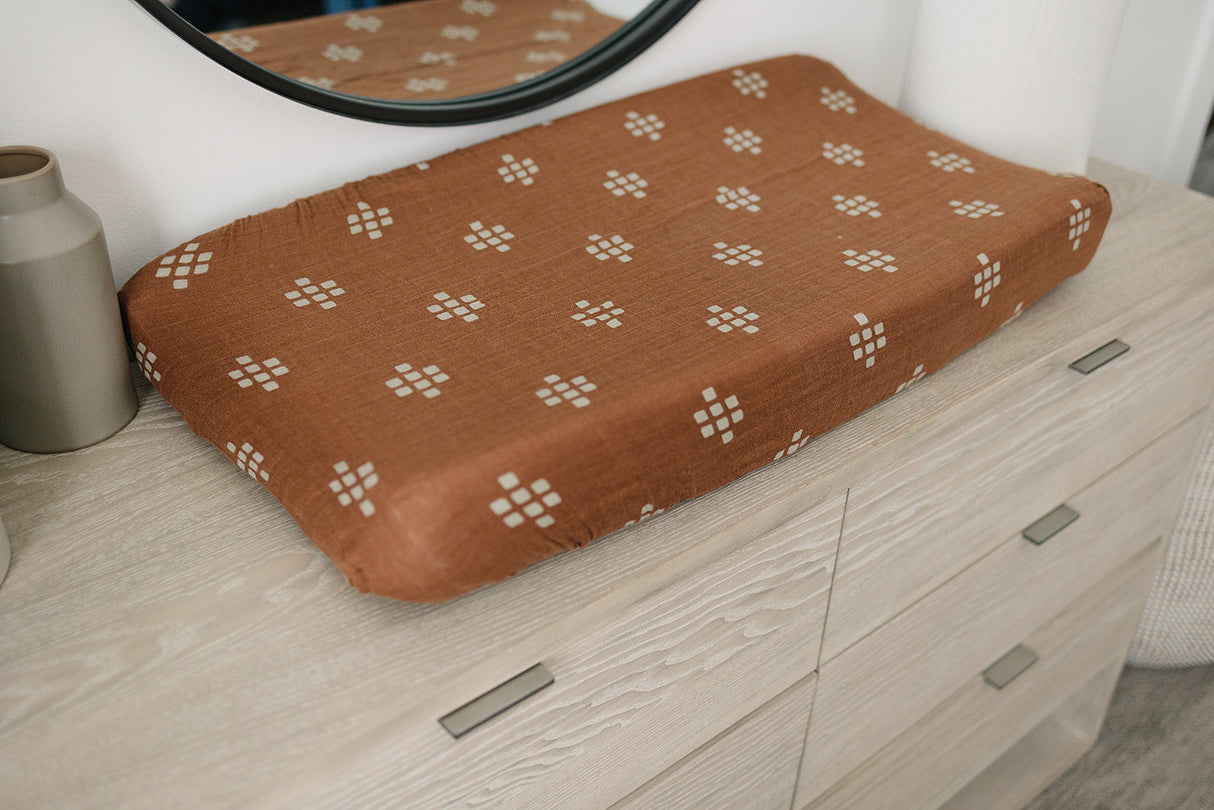 Chestnut Textiles Muslin Changing Pad Cover - HoneyBug