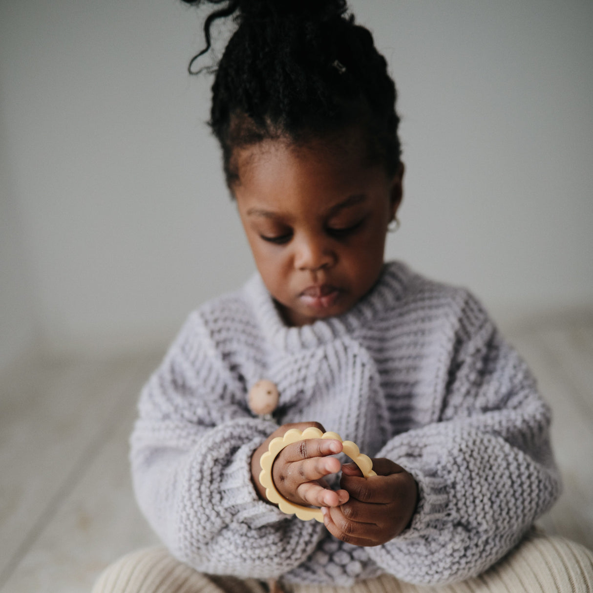 Flower Teether Bracelet - HoneyBug