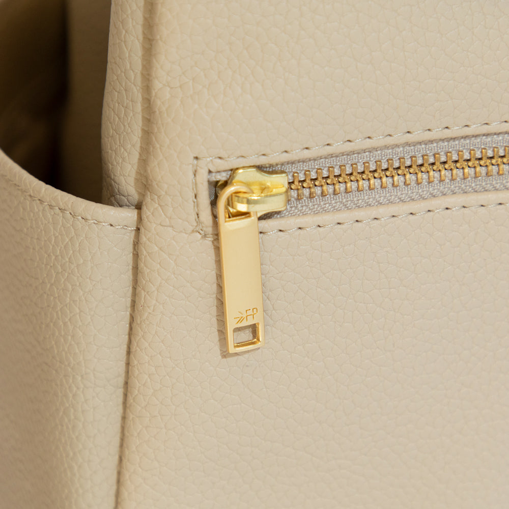 Birch Classic Diaper Bag II - HoneyBug