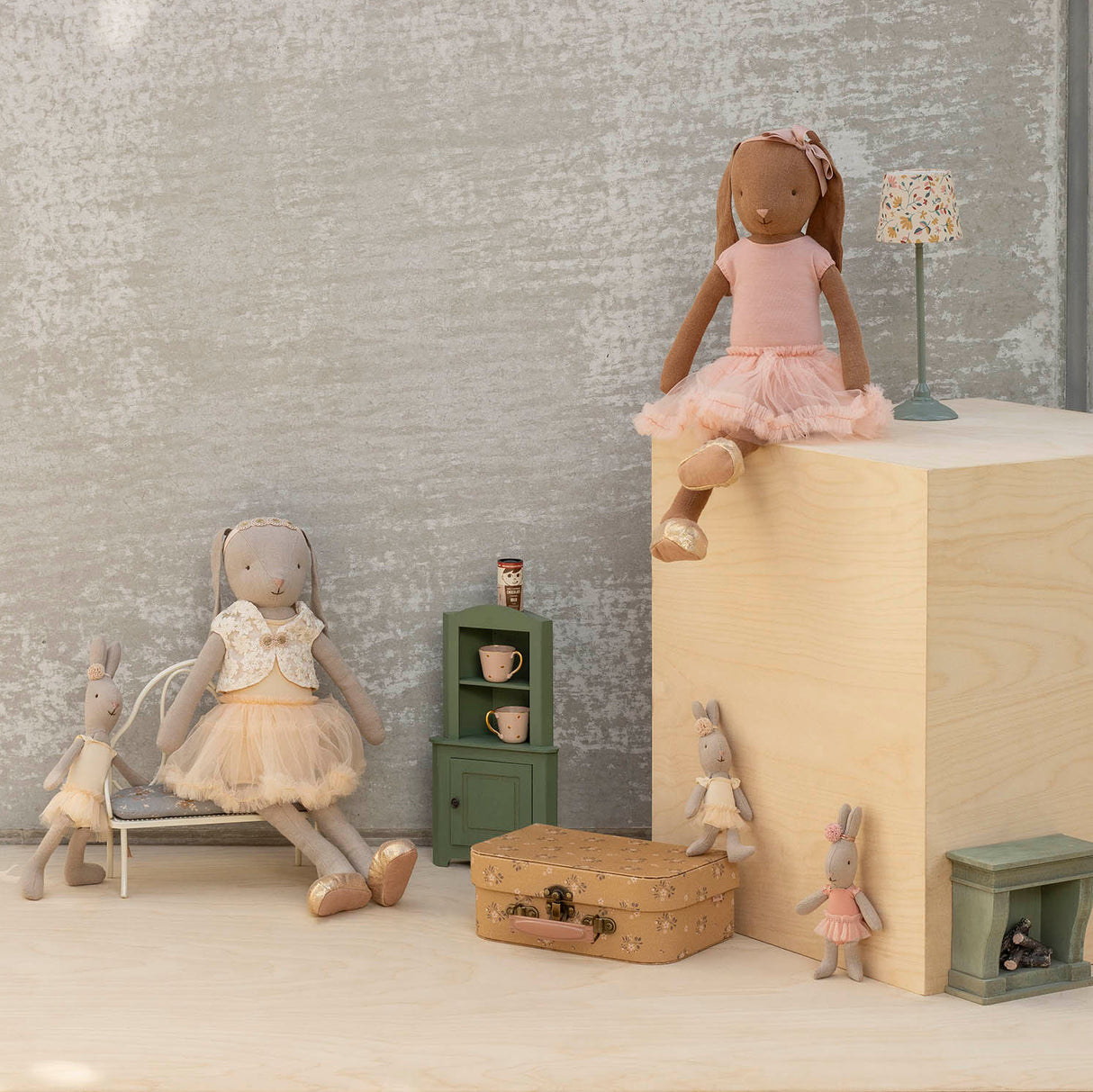 Rabbit size 1, Classic - Ballet suit and skirt cream