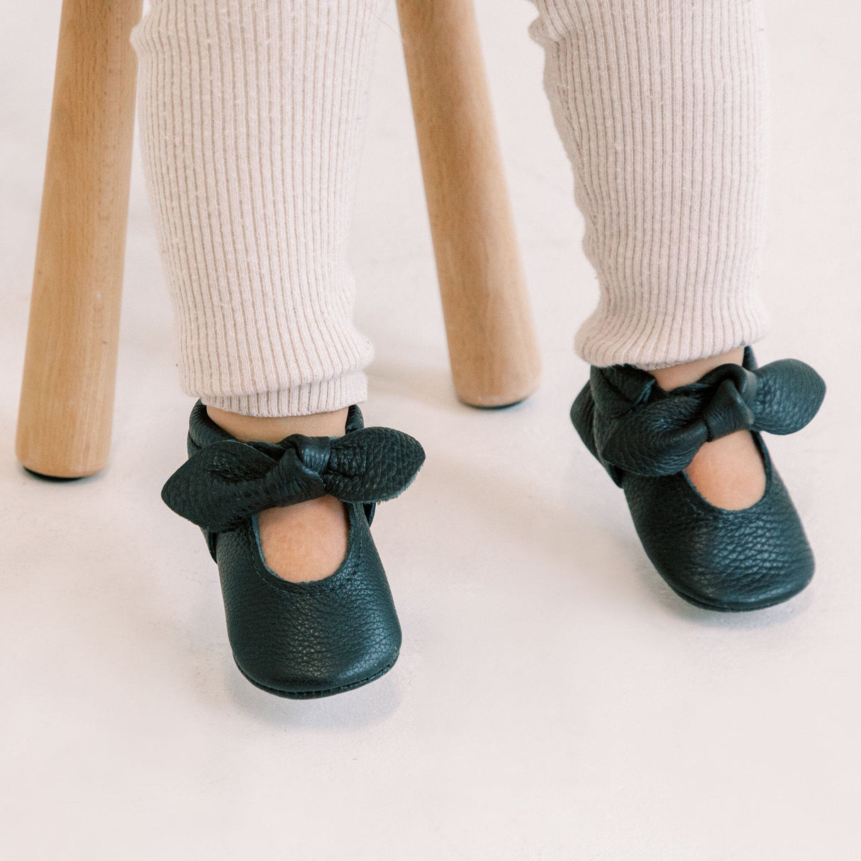 Ebony Knotted Bow Baby Shoe - HoneyBug