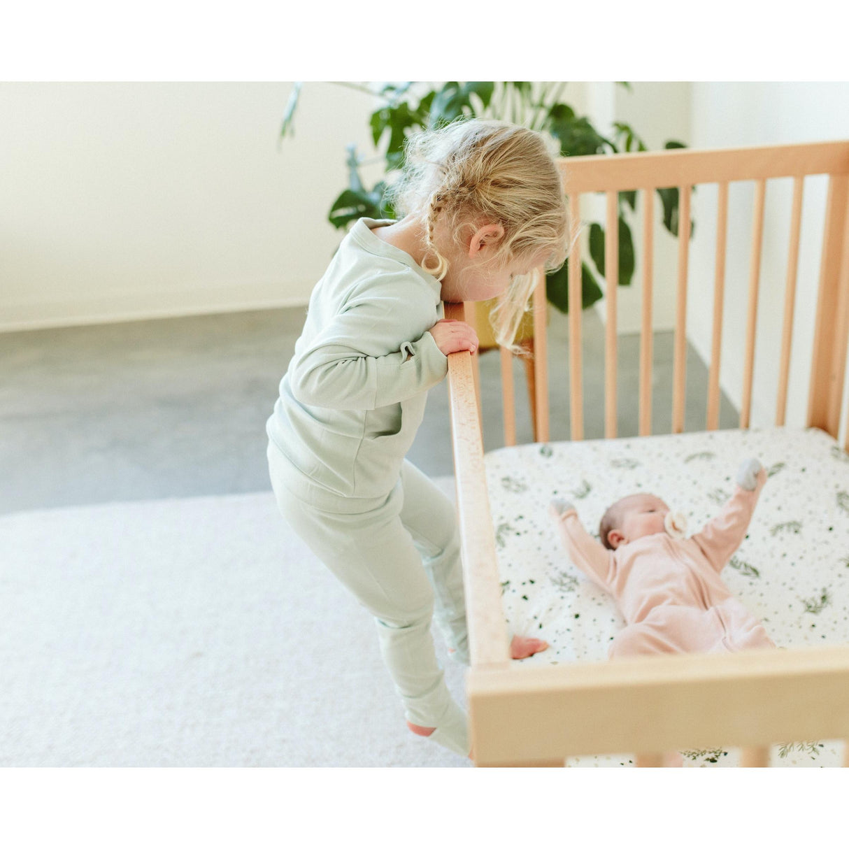 Soho 3-in-1 Convertible Crib - HoneyBug