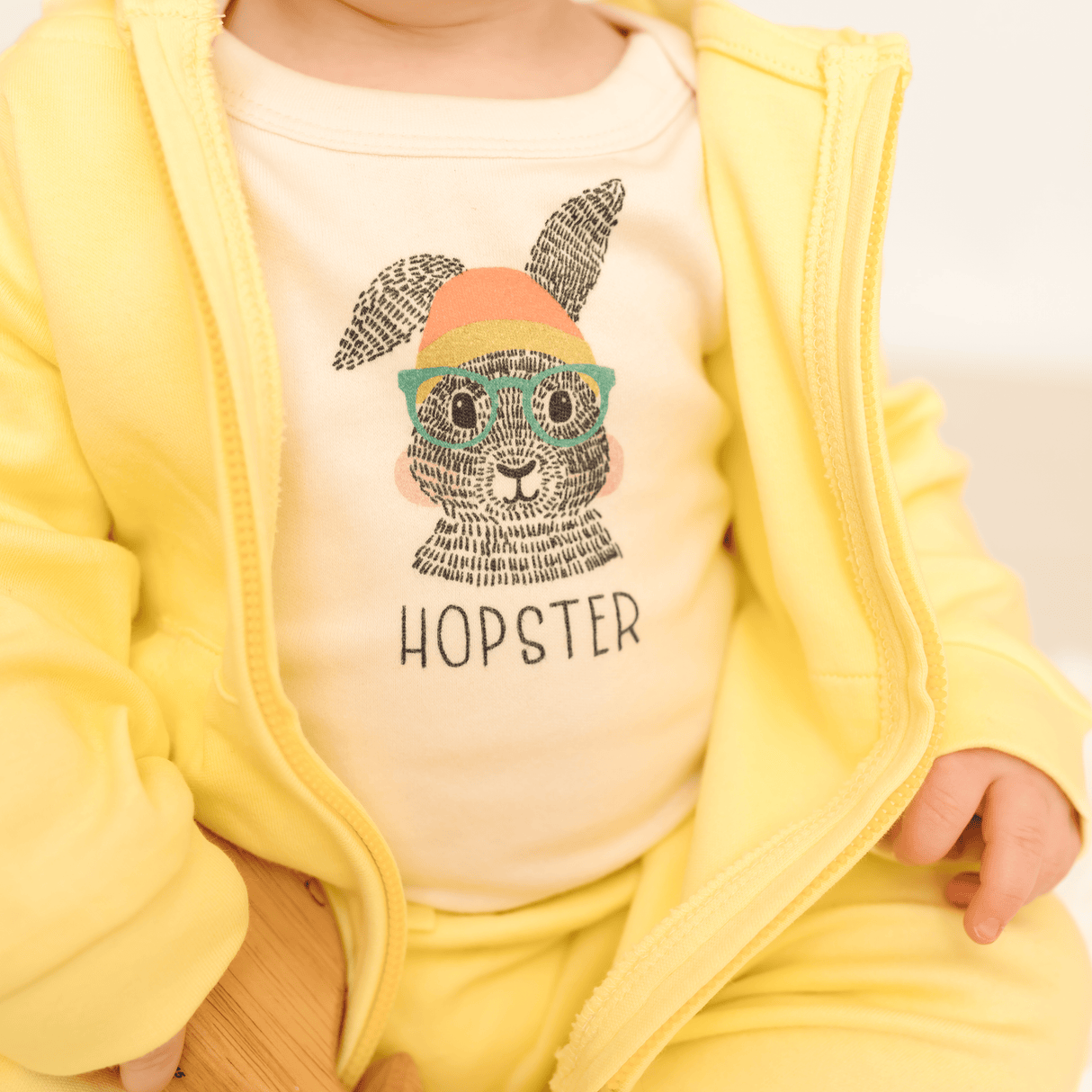 graphic bodysuit | hopster - HoneyBug