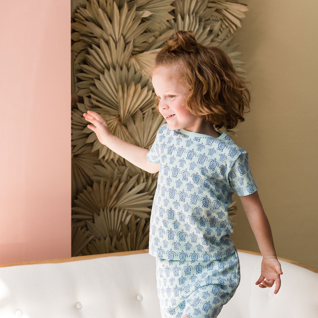 Blue Sea Turtle Tee - HoneyBug