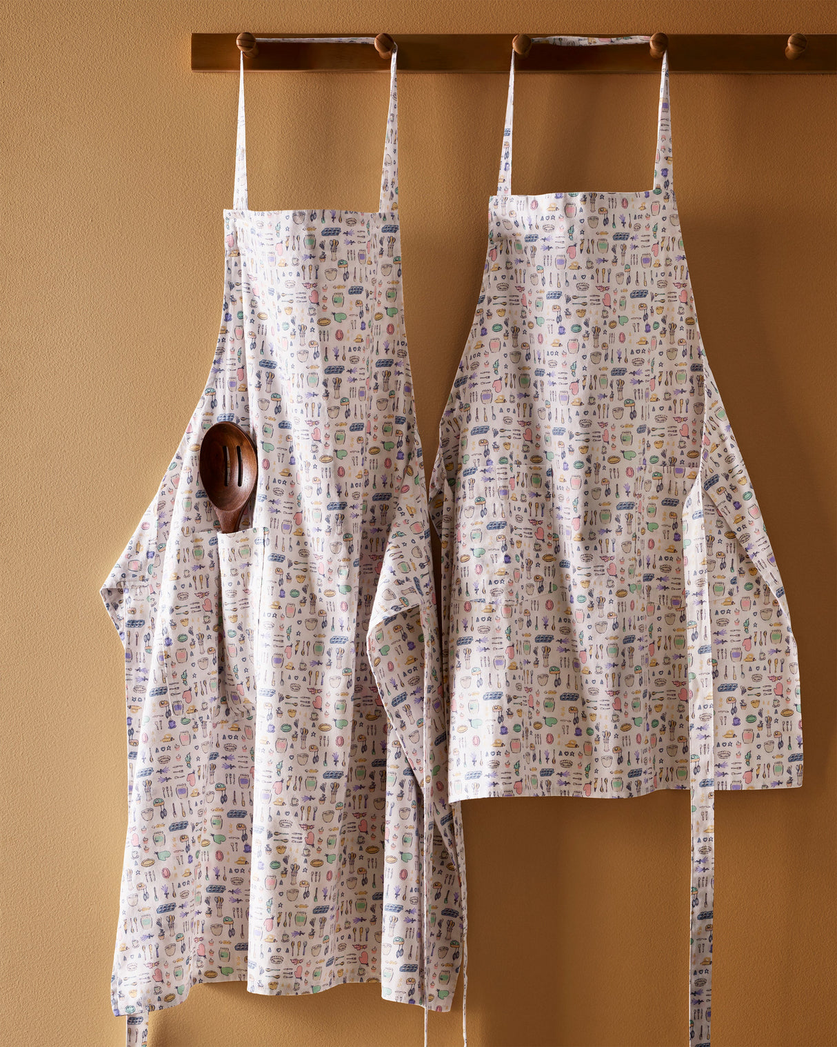 Adult's Twill Apron in Baking Spirits Bright - HoneyBug
