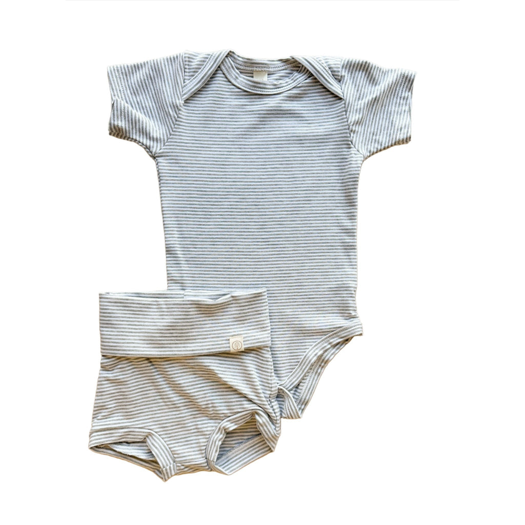 Short Sleeve Bodysuit and Bloomers Set | Gray Stripe | Bamboo Organic Cotton - HoneyBug 