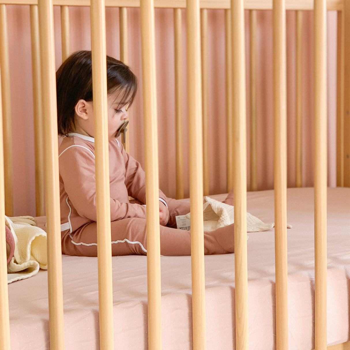 Crib Sheet Set - Gingko & Pin Dot - HoneyBug