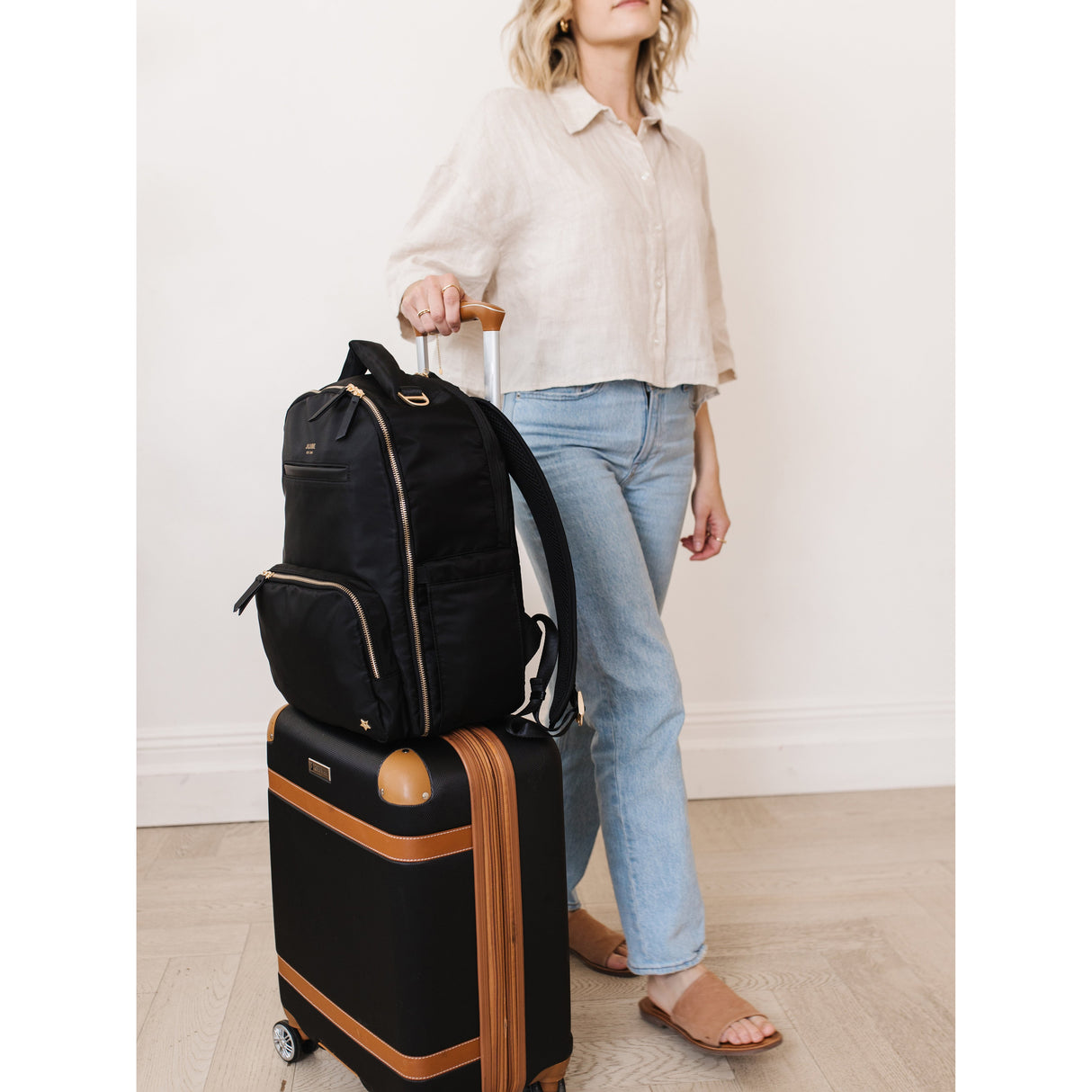 Classic Backpack Black - HoneyBug