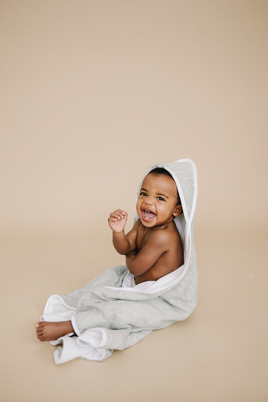 Desert Sage Muslin Hooded Towel - HoneyBug