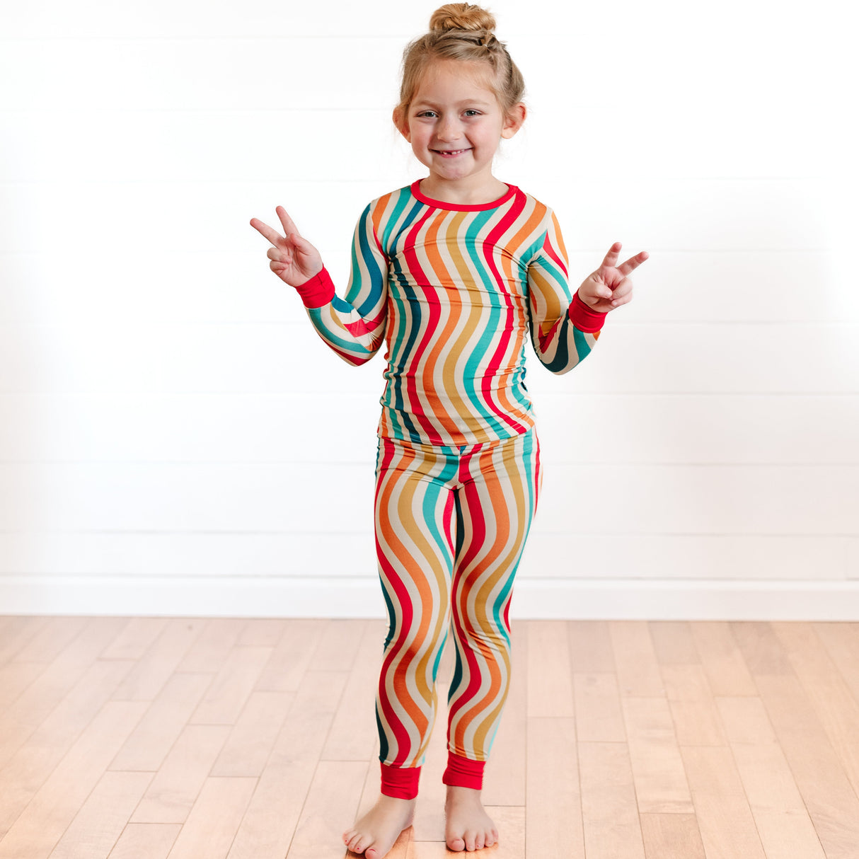 LONG SLEEVE 2 PIECE SETS- Groovy Wave - HoneyBug