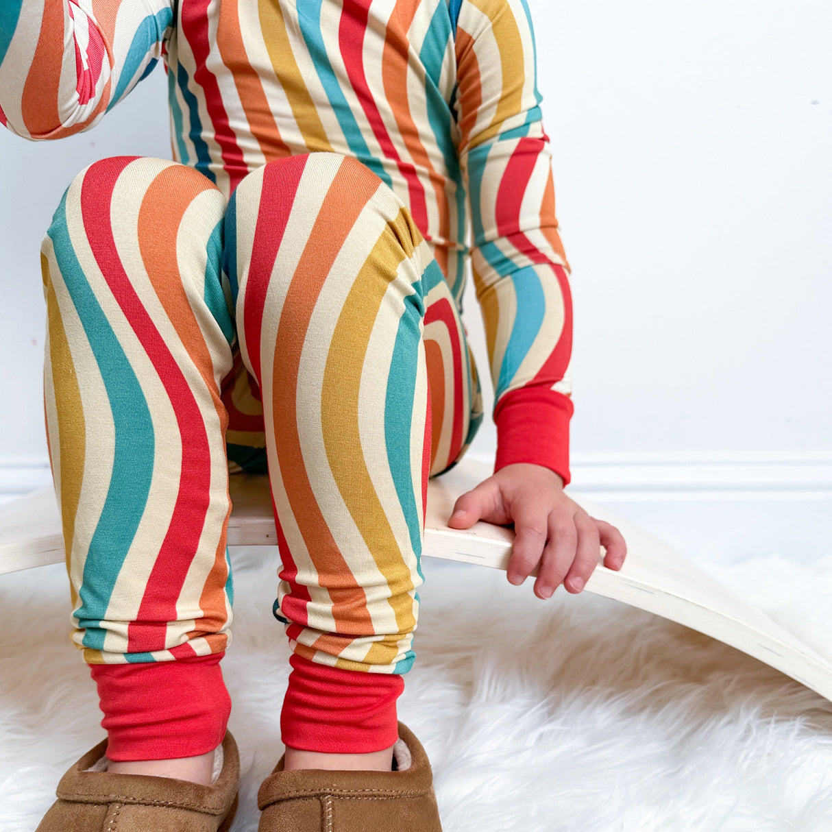 LONG SLEEVE 2 PIECE SETS- Groovy Wave - HoneyBug