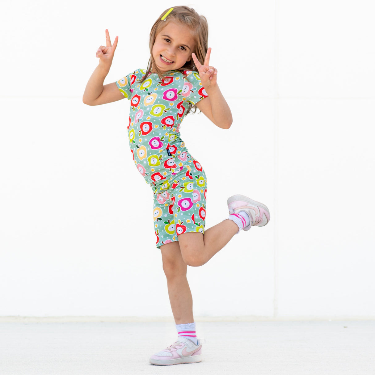 TWO PIECE SHORTIE SET- Kawaii Apple - HoneyBug