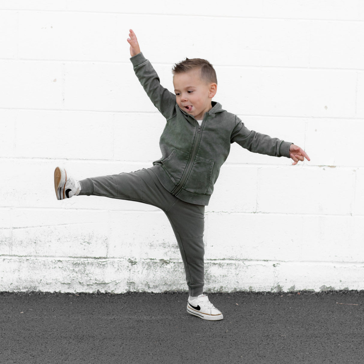 ZIP HOODIE- Moss Snow Wash - HoneyBug