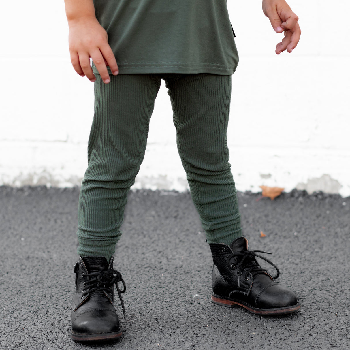 BAMBOO RIB LEGGINGS- Moss - HoneyBug