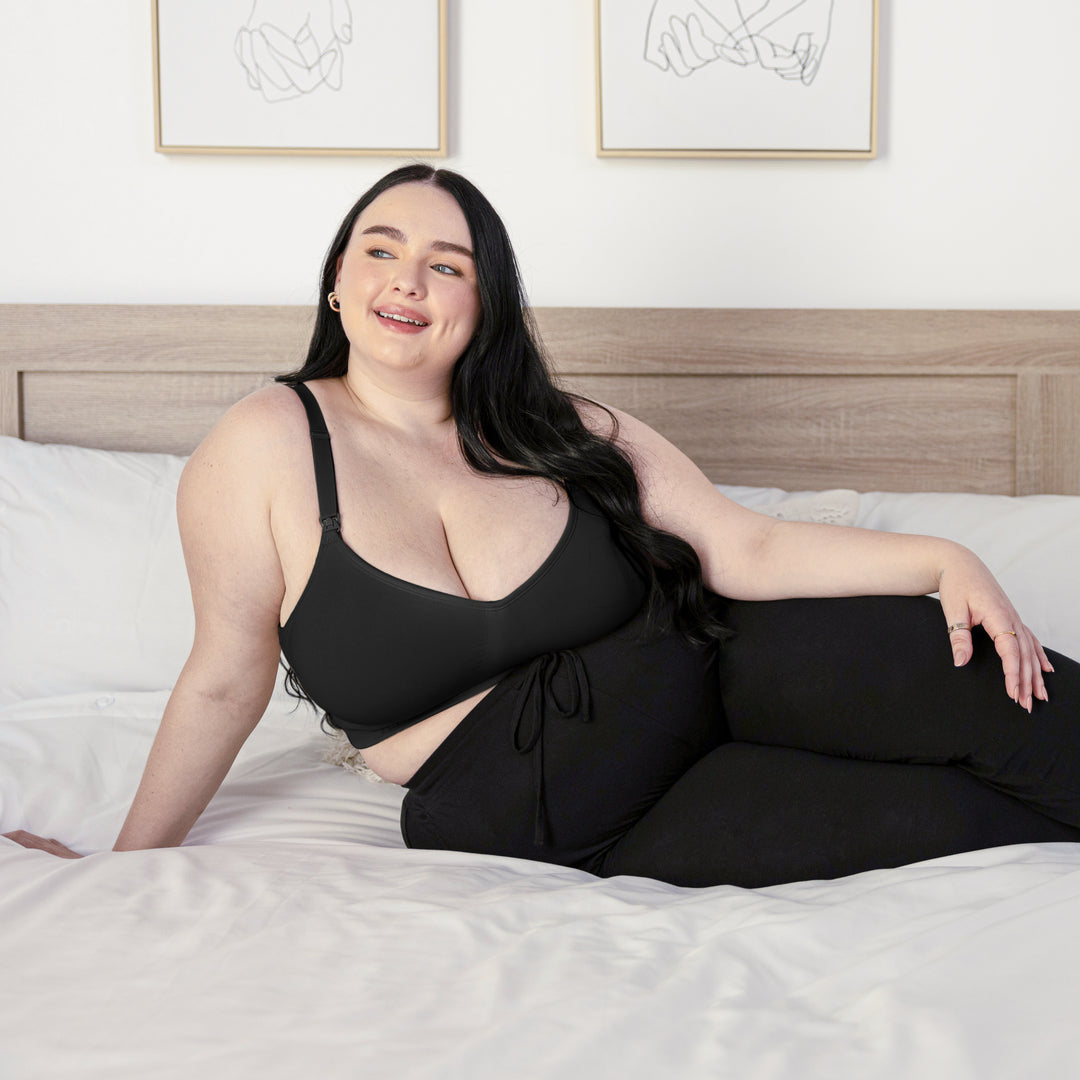 Signature Sublime® Contour Nursing & Maternity Bra | Black - HoneyBug