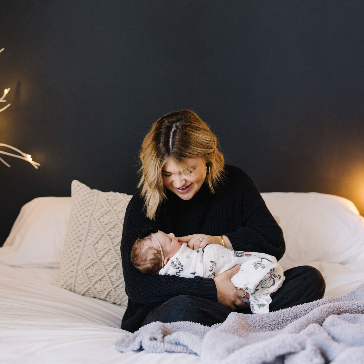 Cotton Muslin Swaddle Blanket - Snow Day - HoneyBug