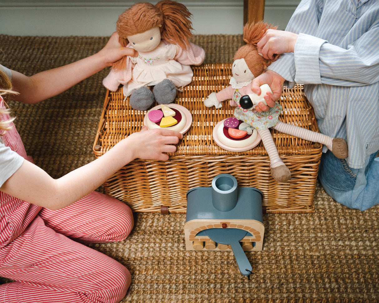 Make Me a Pizza! - HoneyBug