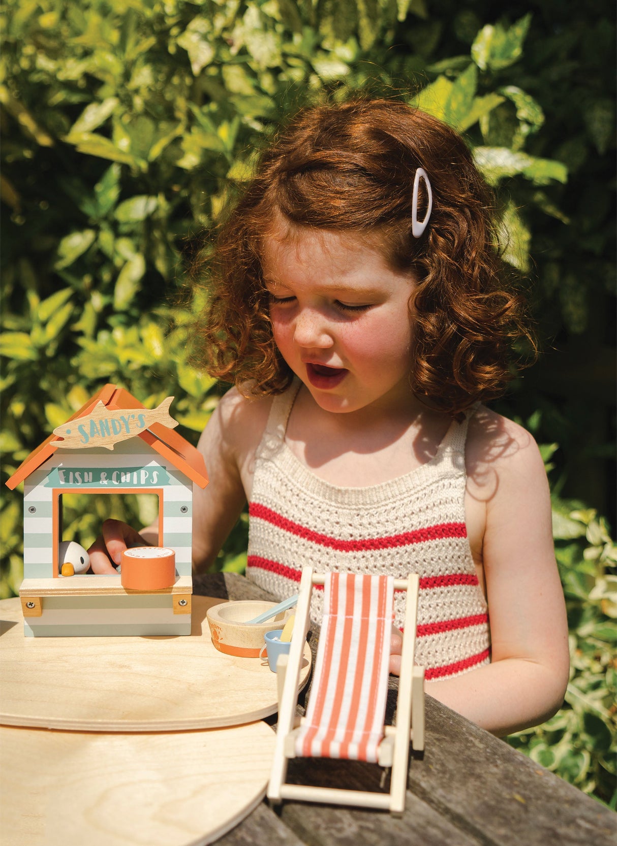 Sandy's Beach Hut - HoneyBug