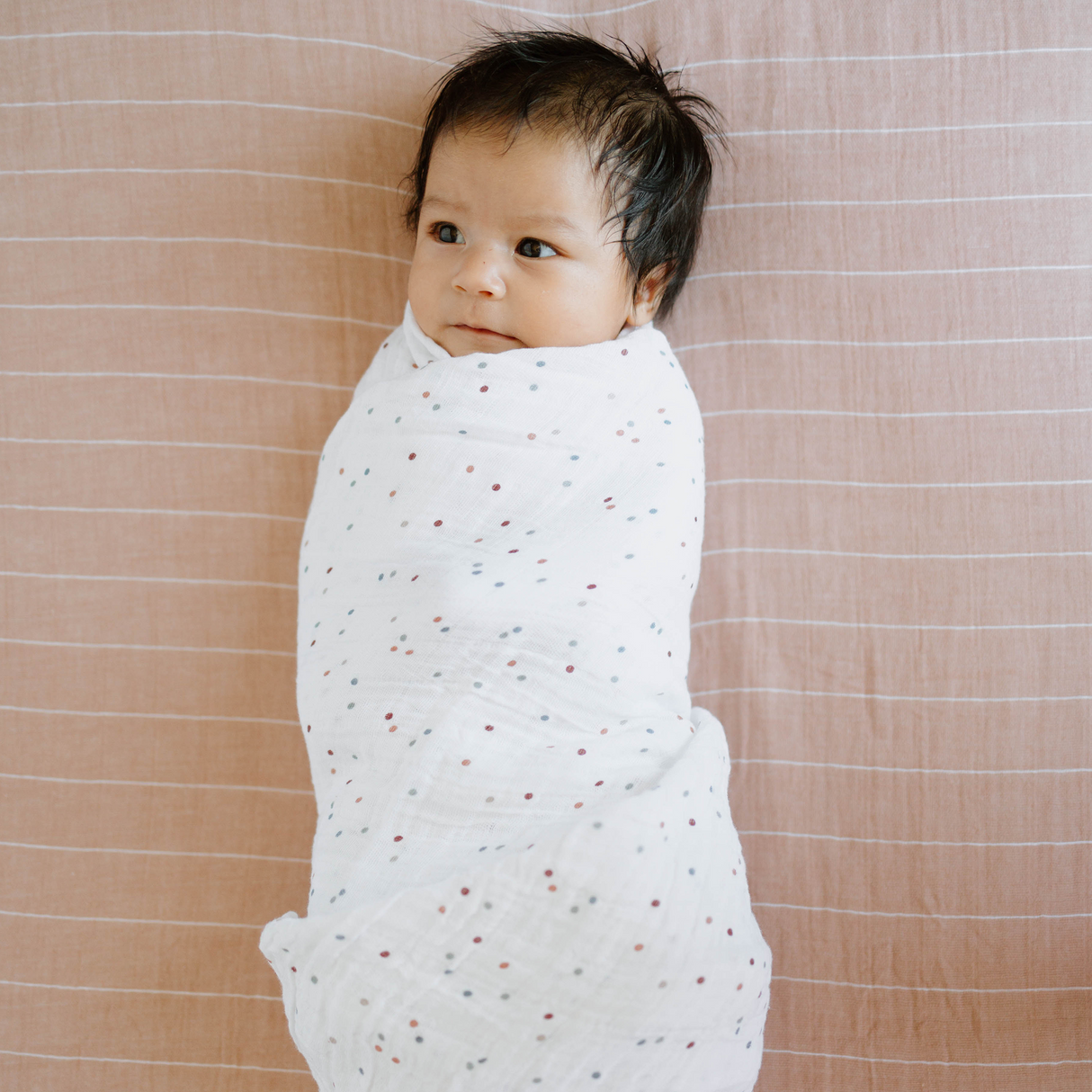 Cotton Muslin Swaddle Blanket - Dots - HoneyBug
