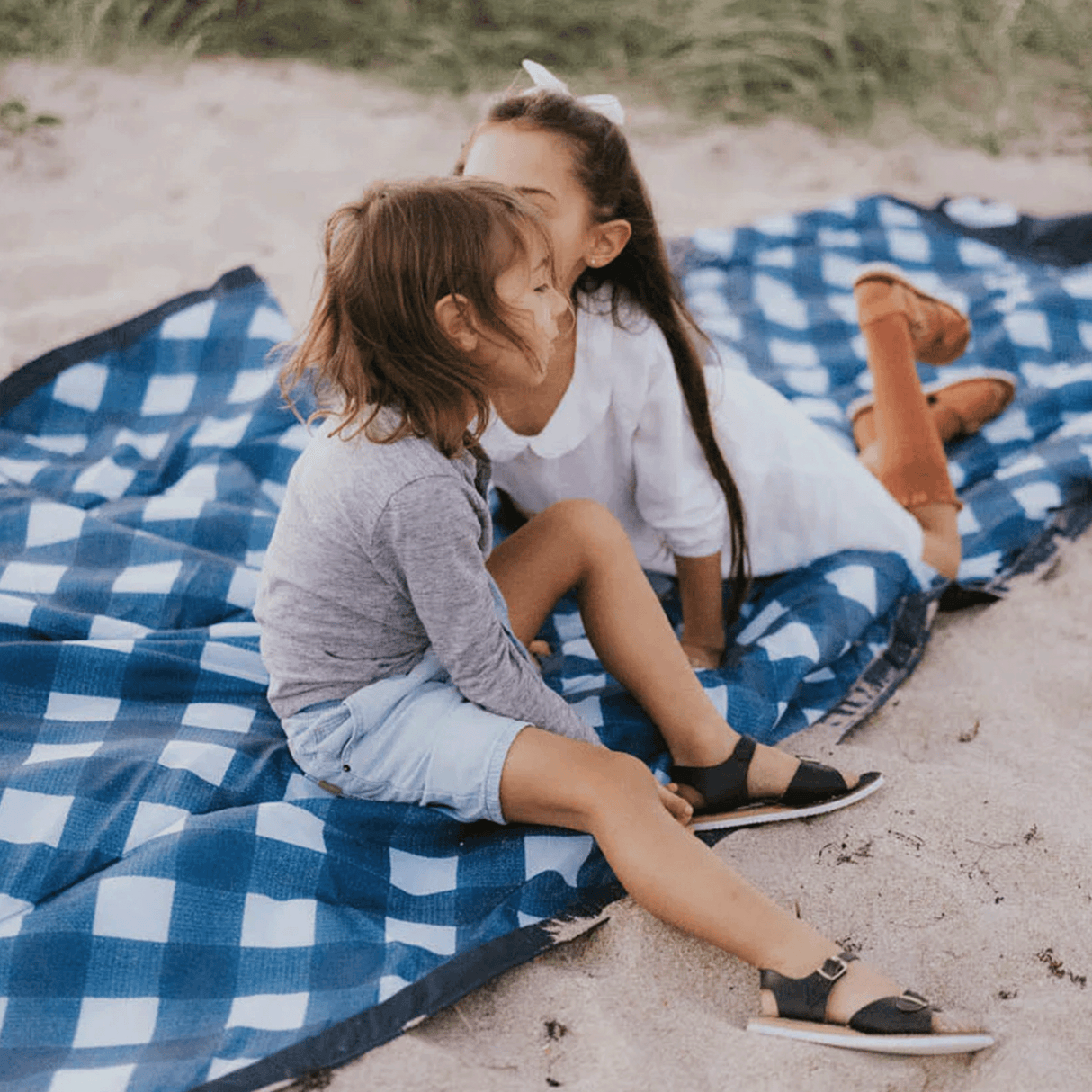 Outdoor Blanket - Navy Plaid - HoneyBug