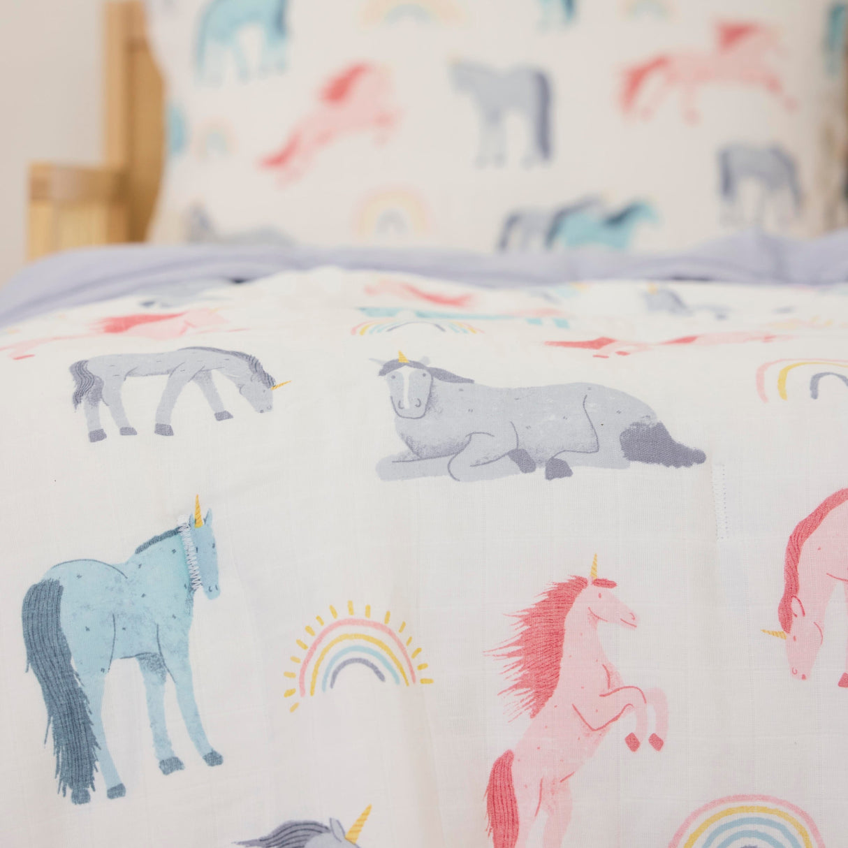 Cotton Muslin Toddler Comforter - Unicorns - HoneyBug