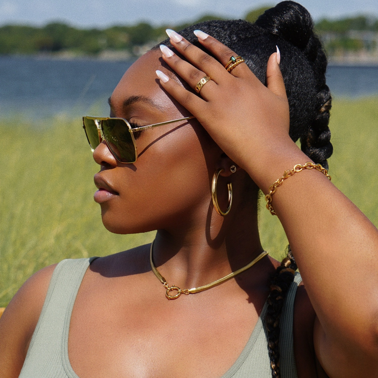 Flora Large Hoop Earring - HoneyBug