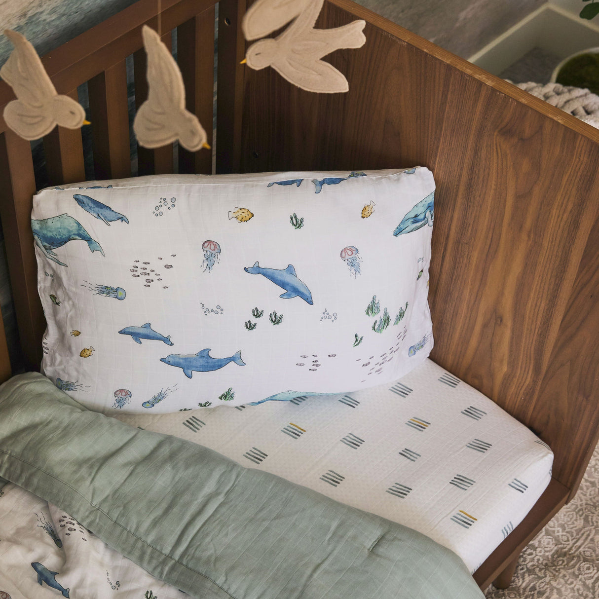 Cotton Muslin Toddler Bedding 3 Piece Set - Whales - HoneyBug