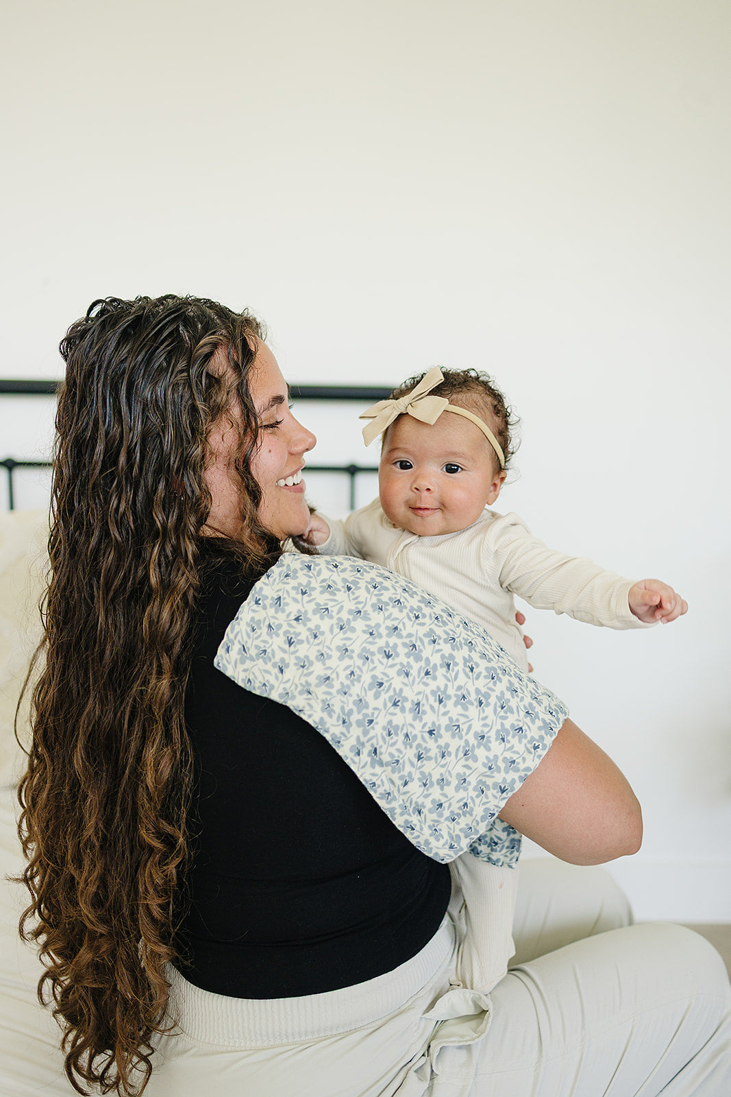 Blue Blossom Muslin Burp Cloth - HoneyBug