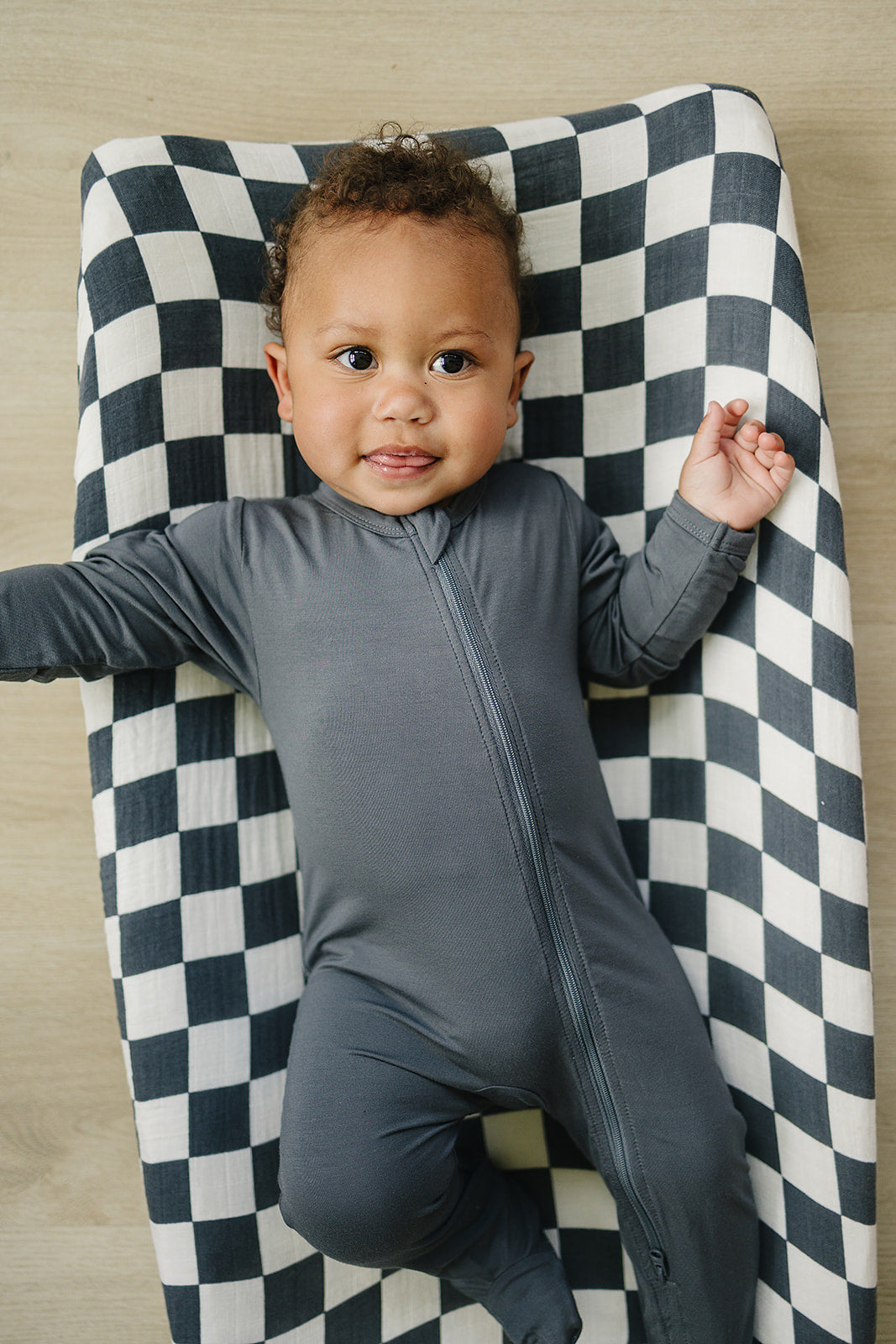 Charcoal Checkered Muslin Changing Pad Cover - HoneyBug
