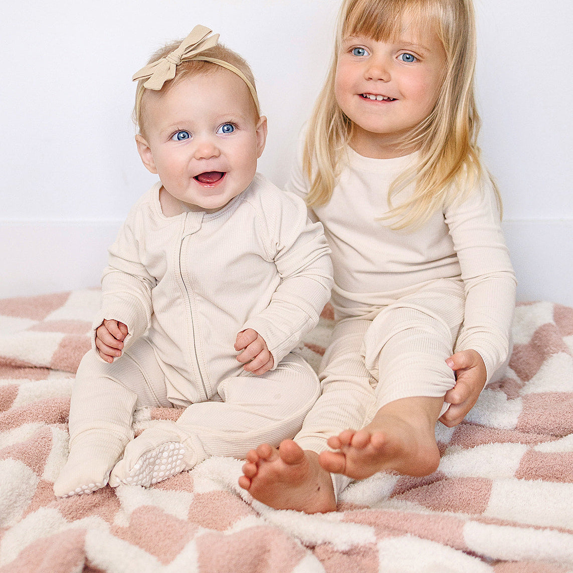 Pink Checkered Plush Blanket