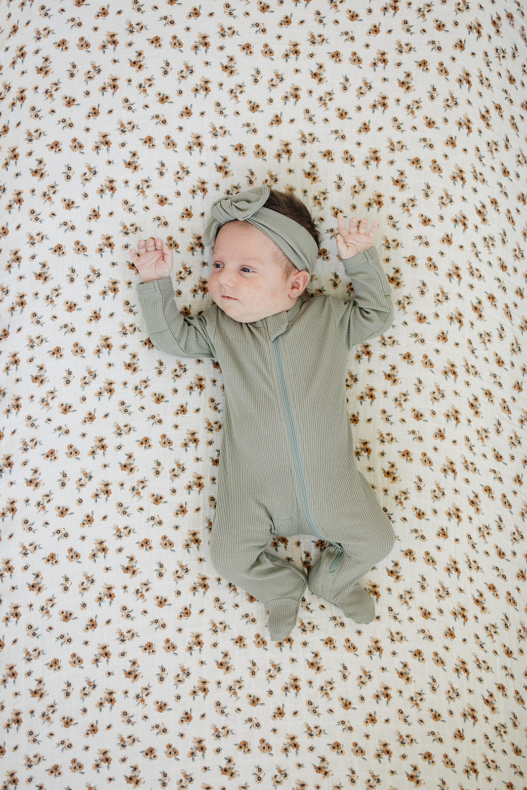 Autumn Bloom Muslin Crib Sheet - HoneyBug