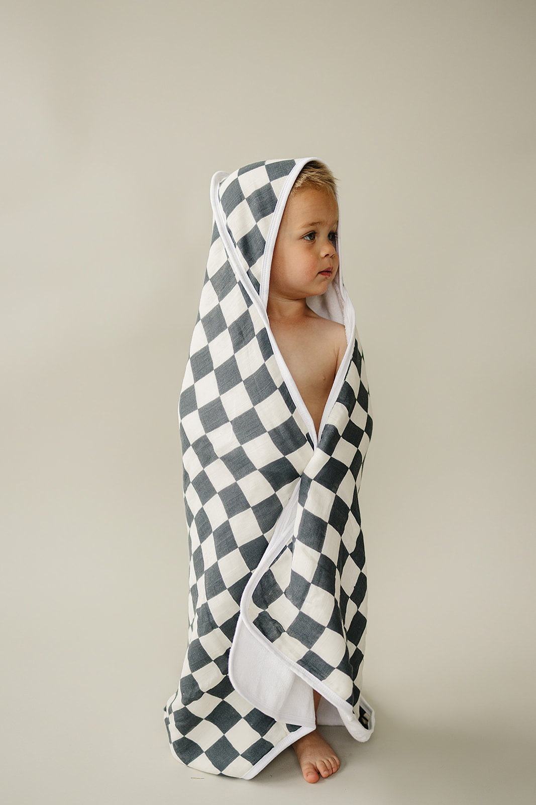 Charcoal Checkered Muslin Hooded Towel - HoneyBug