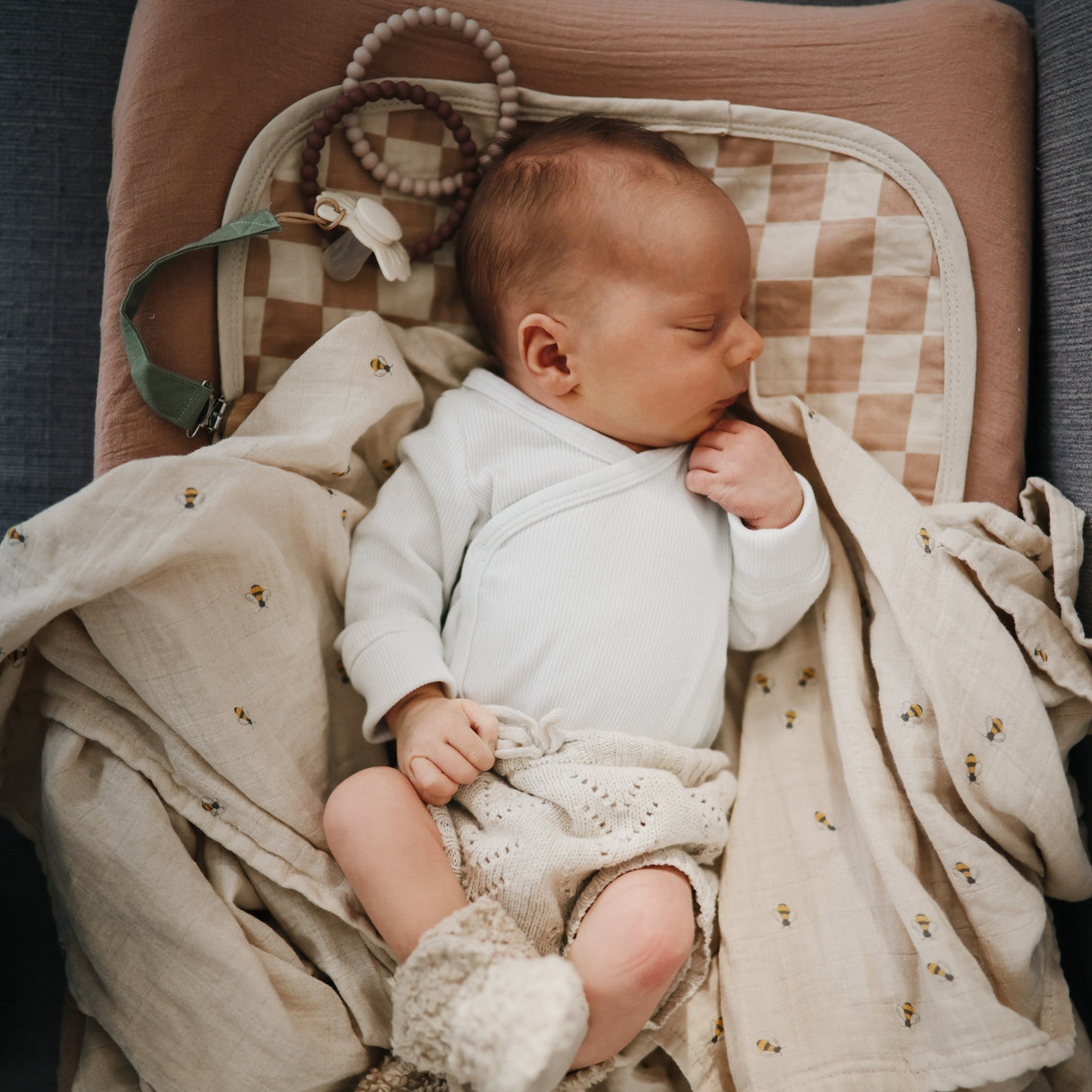 Pearl Teether Bracelet - HoneyBug