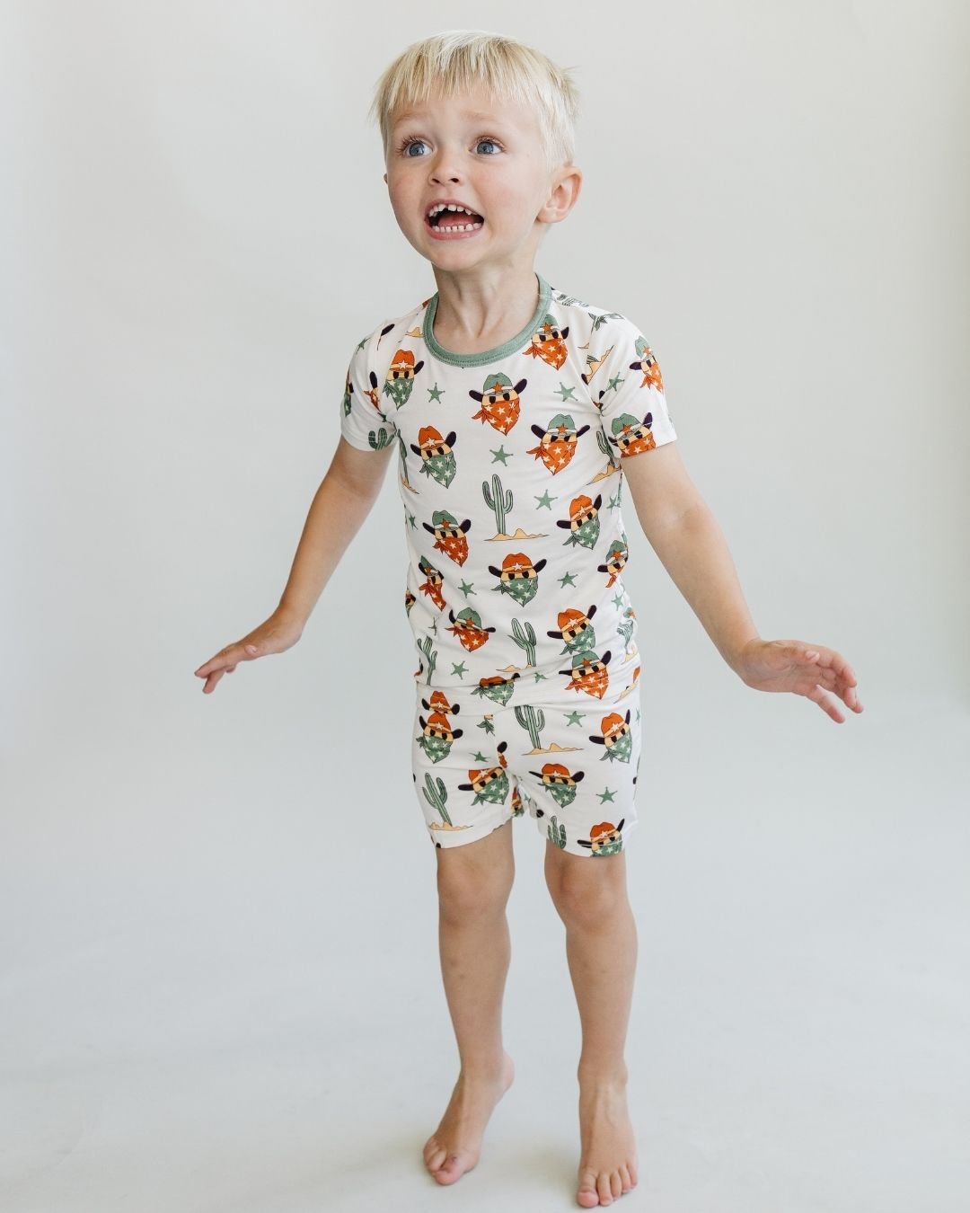 Bamboo Two Piece Shorts Set | Smiley Cowboy - HoneyBug