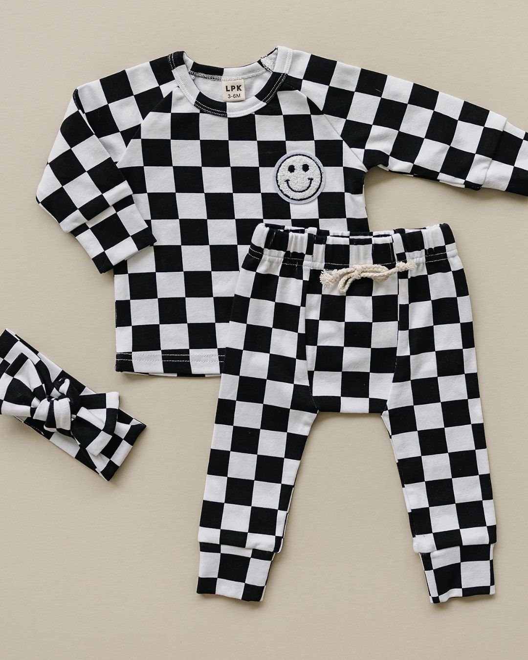 Checkered Smiley Lounge Set | Black - HoneyBug