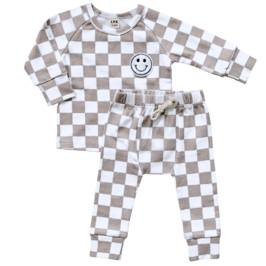 Checkered Smiley Lounge Set | Latte - HoneyBug